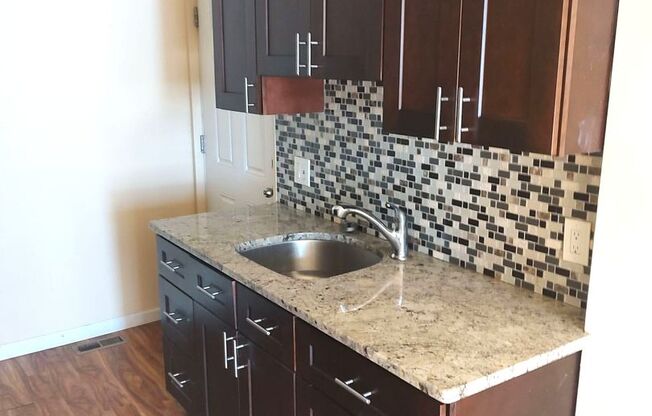 Stiles St W 1507 - PM HOLD $3000 INDEFINITELY