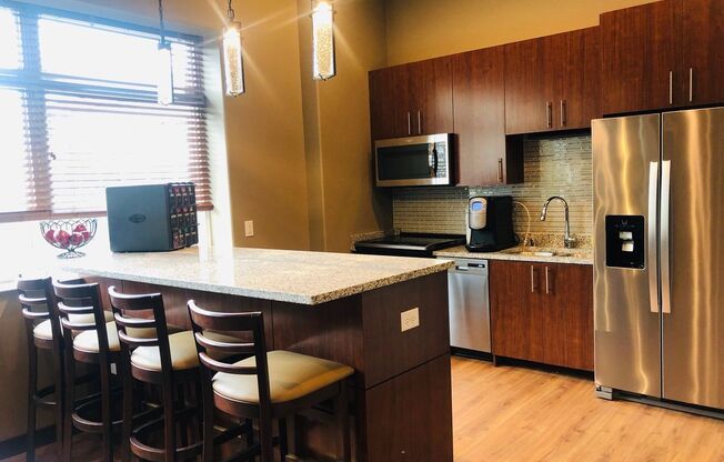 1 bed, 1 bath, 747 sqft, $1,800, Unit 810