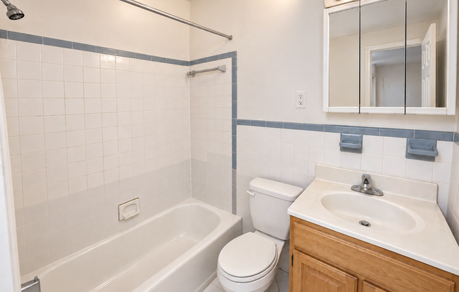 Studio, 1 bath, 368 sqft, $1,495, Unit 208