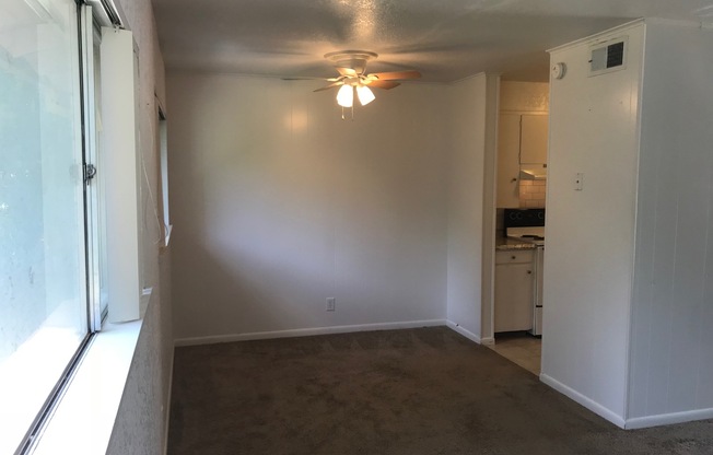 2 beds, 2 baths, 1,012 sqft, $735, Unit 107