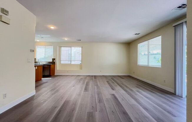 8480 Garnet Peak Court