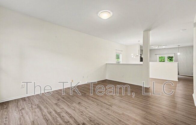 8942 CHALKSTONE RD