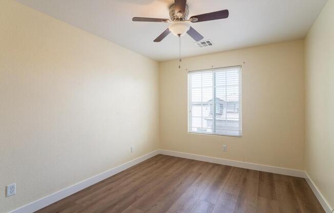 3 beds, 2 baths, 1,764 sqft, $2,100