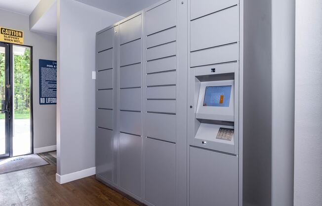 Witham Hill Oaks | Package Locker