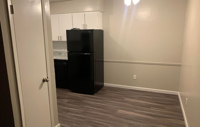 1 bed, 1 bath, 646 sqft, $885, Unit 219