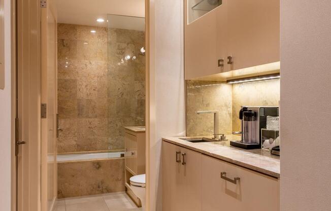 6 beds, 7.5 baths, 6,400 sqft, $45,000, Unit 26ABC