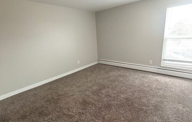 2 beds, 2 baths, 948 sqft, $1,174, Unit 202-B