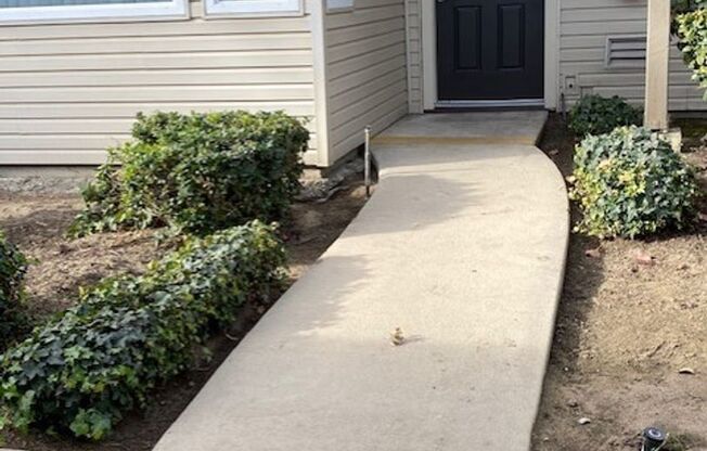 2 beds, 2 baths, 900 sqft, $1,995, Unit 103