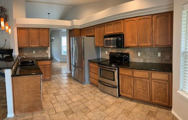 $3,495 / 4br - 3600ft2 - Exqusite, executive home right on golf course! #1528 (Liberty lake Wa.)