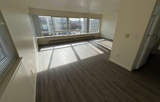 2 beds, 1 bath, 980 sqft, $2,595, Unit C-308