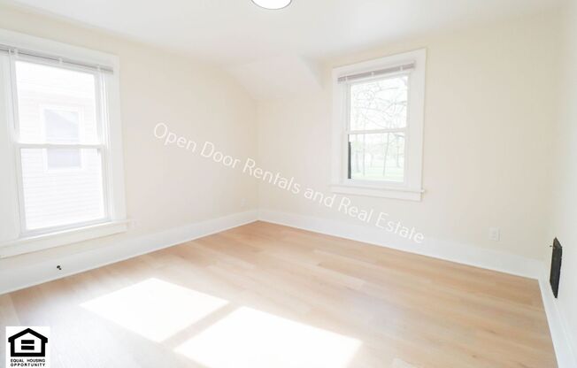 Now available 3 bedroom home ***RENT SPECIAL $400 OFF FIRST MONTHS RENT!***