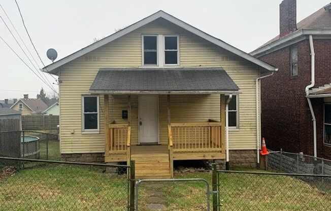 Completely Updated 3 Bed, 1 Bath Home in Hazelwood -  Available 6/10!
