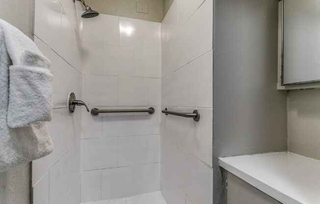 Studio, 1 bath, 555 sqft, $749