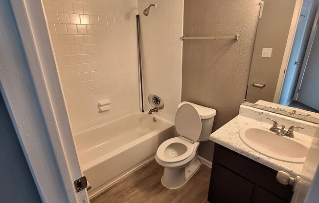 2 beds, 2 baths, 926 sqft, $1,192, Unit 2321