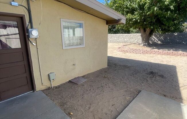 3 beds, 2 baths, $1,500