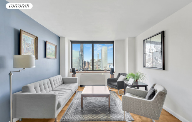1 bed, 1 bath, 702 sqft, $4,500, Unit 34H