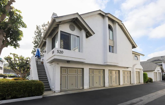 520 Via De La Valle Unit D