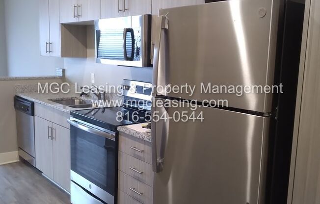 Studio, 1 bath, 497 sqft, $957, Unit 5620-1E NE 80th Ter