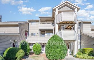 2555 C STOCKBRIDGE DR