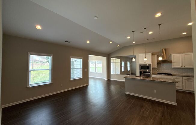 3-Bedroom Home in University!