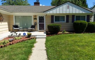 Beautiful Spacious 3 Bedroom Home in Milwaukee