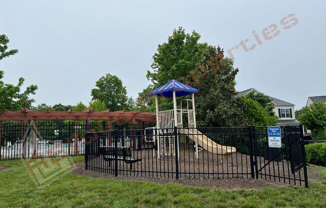 3 beds, 2.5 baths, $1,635, Unit #510