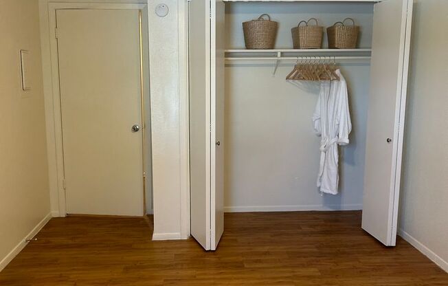 2 beds, 2 baths, 920 sqft, $1,814, Unit SUX-318