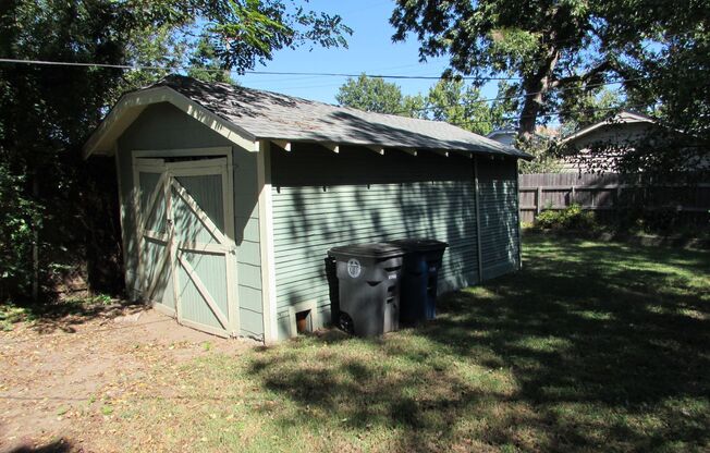 2 beds, 1 bath, $1,500