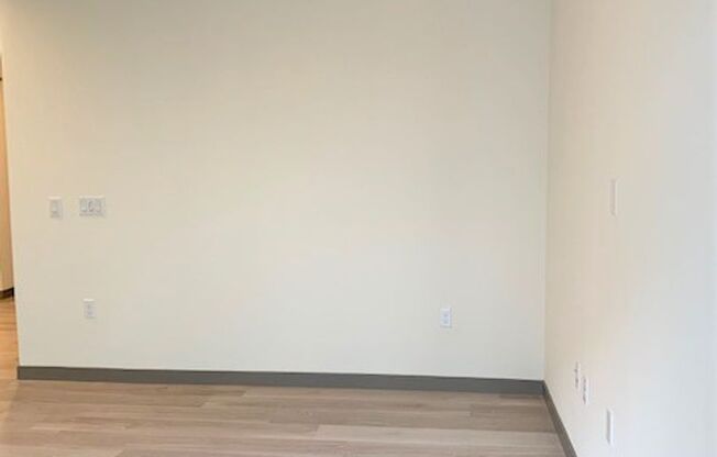 Studio, 1 bath, 553 sqft, $2,595, Unit 711