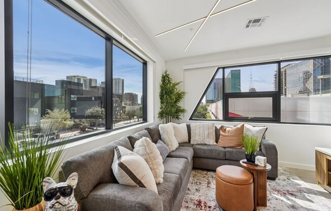 2 beds, 1 bath, 786 sqft, $2,167, Unit 301