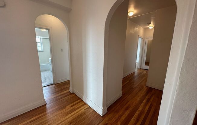 2 beds, 2 baths, 1,303 sqft, $2,165, Unit New King Edward  502