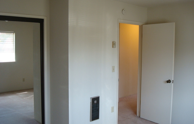 1 bed, 1 bath, 600 sqft, $2,400, Unit 2