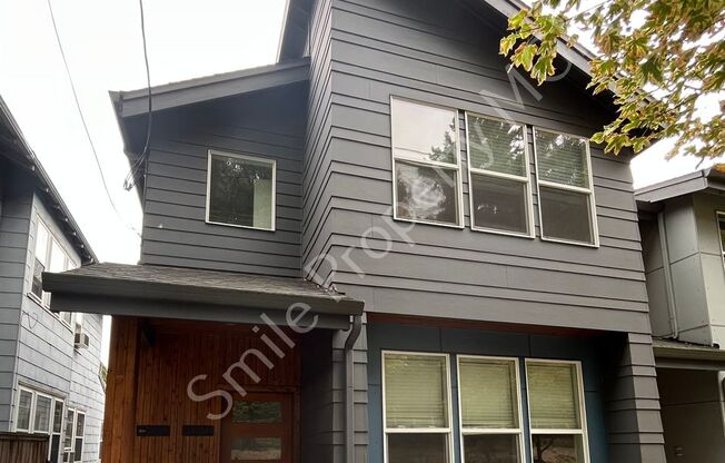 2422 Southeast Morrison Street