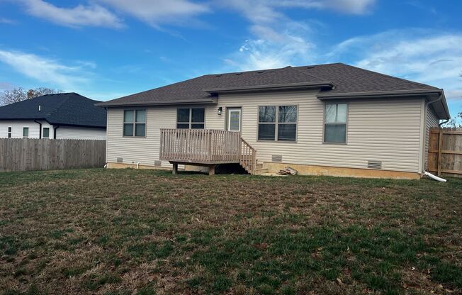 3 beds, 2 baths, $1,595