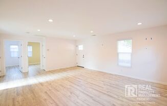 2 beds, 1 bath, $3,800, Unit Apt A