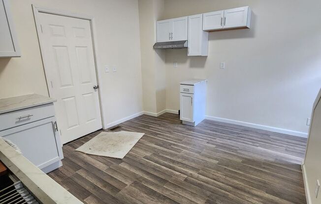 3 beds, 1 bath, $1,699