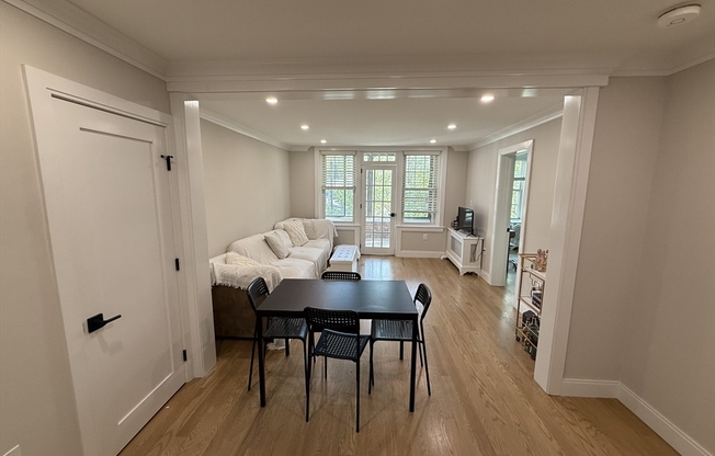 2031 Commonwealth Ave.