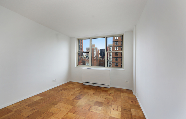 1 bed, 1 bath, $4,950, Unit 5C