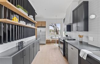 Stunning 2-bed/2-bath Condo Available For Lease