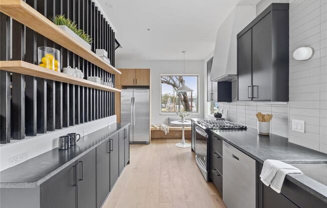 Stunning 2-bed/2-bath Condo Available For Lease