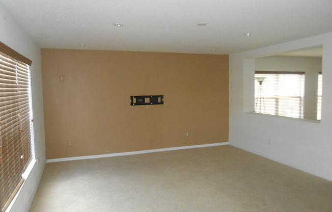 3 beds, 2.5 baths, $2,595