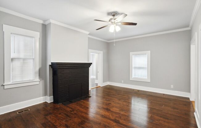 Large 4BR/2BA Downtown House Walking Distance to Daffin Park and Forsyth Park