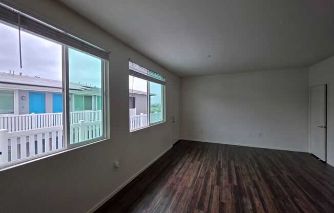 2 beds, 2 baths, 900 sqft, $2,895, Unit 148-203