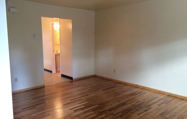 2 Bedroom Townhouse in Milwaukie