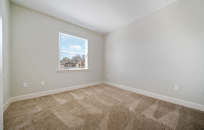 3 beds, 2 baths, 1,189 sqft, $2,395, Unit 306-71