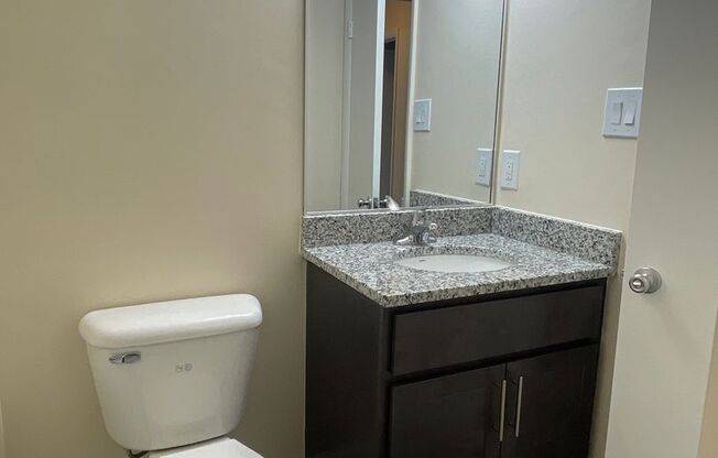 2 beds, 2 baths, 1,000 sqft, $1,950, Unit 14235 #A1