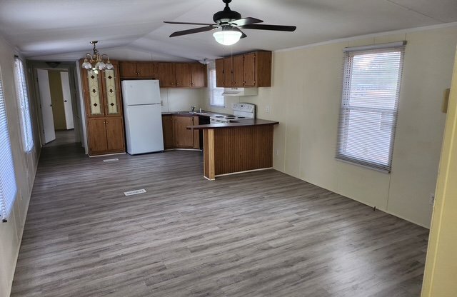 1708 ORCH FARM LN