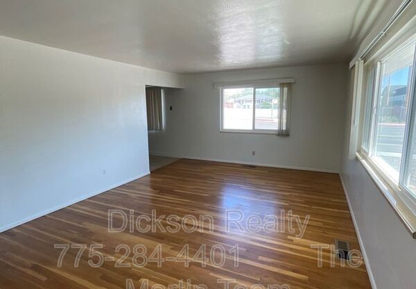 685 GENOA AVE
