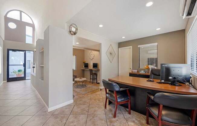 Glen Oaks Leasing Office