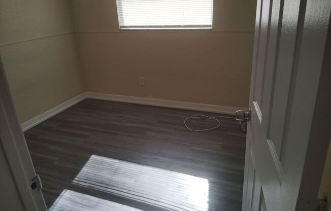 3 beds, 1 bath, $1,800